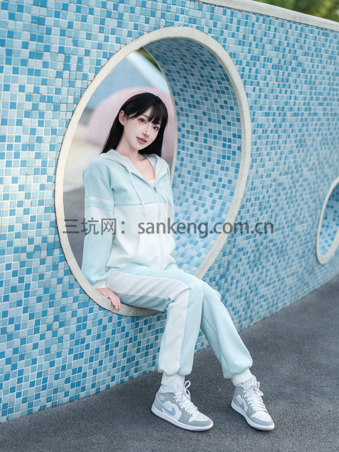 舞鸥羽阁|羽沐晴空卫衣套装穿在身上,自由触手可及