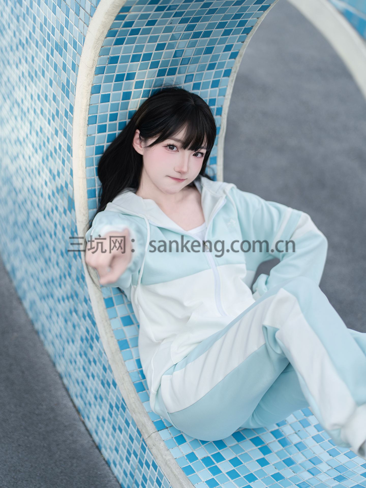 舞鸥羽阁|羽沐晴空卫衣套装穿在身上,自由触手可及