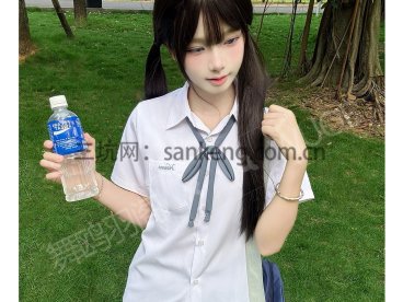 WUOE舞鸥羽阁舞动青春JK衬衫模特图